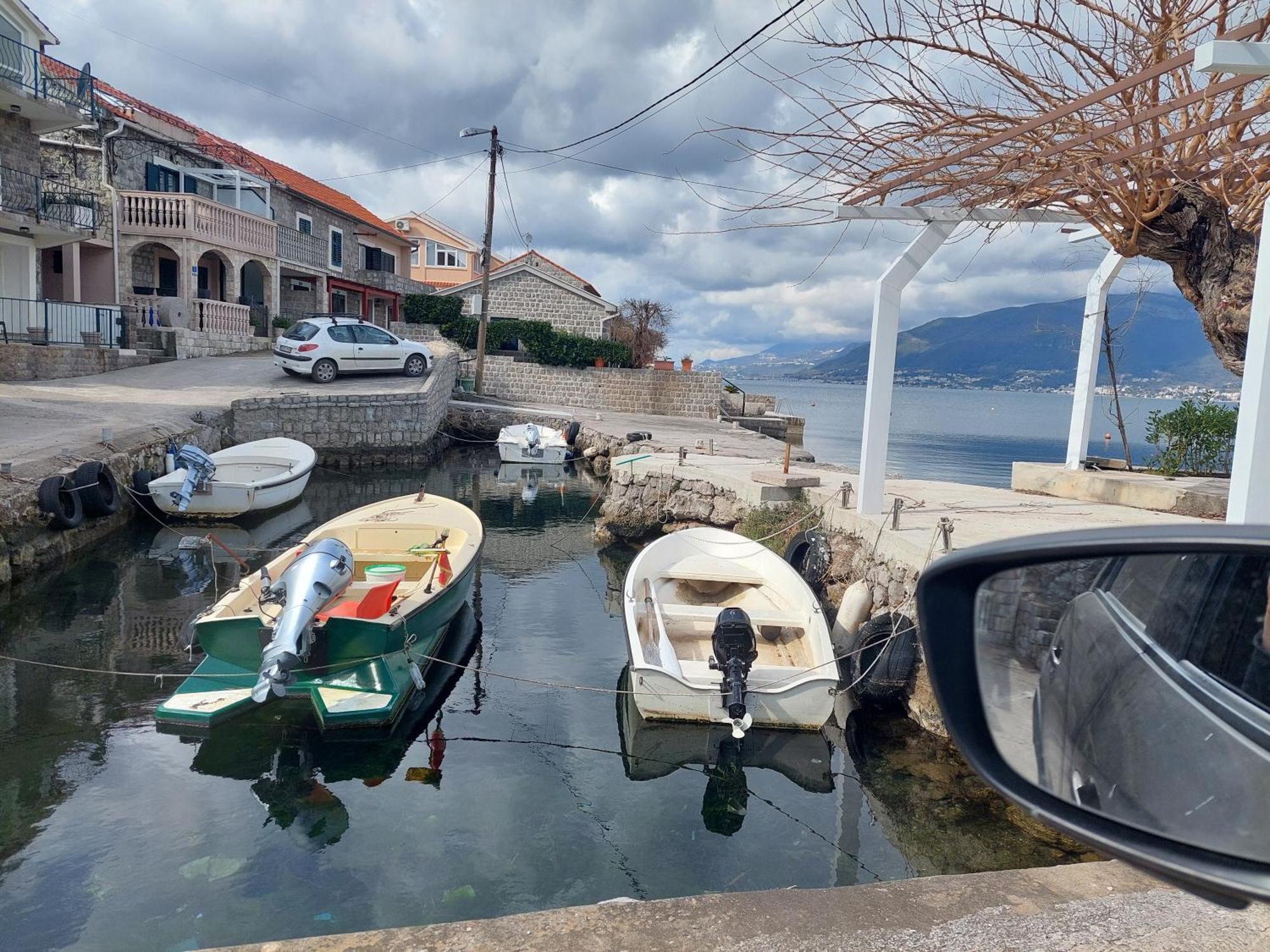 Kjara Apartments Tivat Exteriör bild