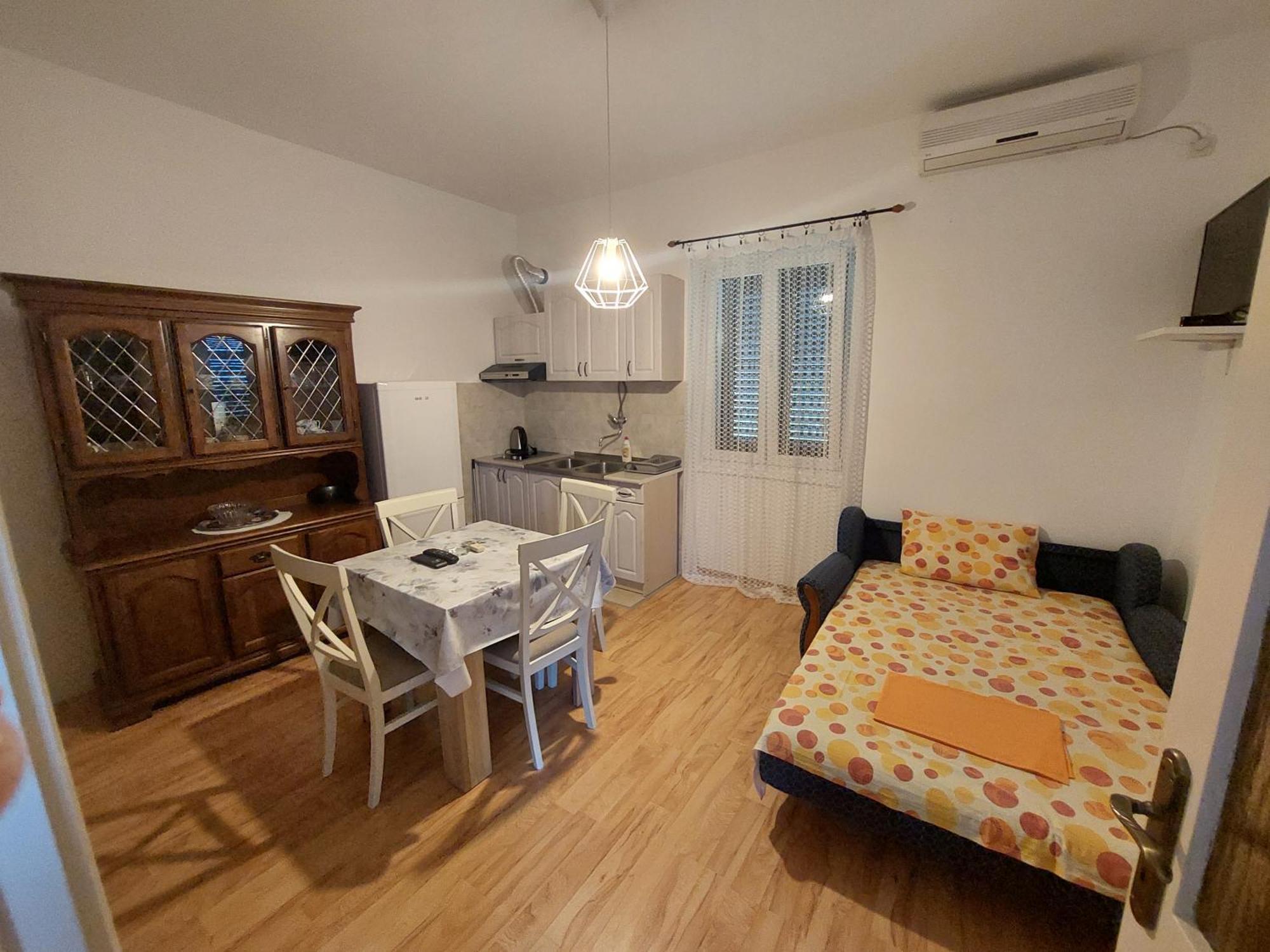 Kjara Apartments Tivat Exteriör bild