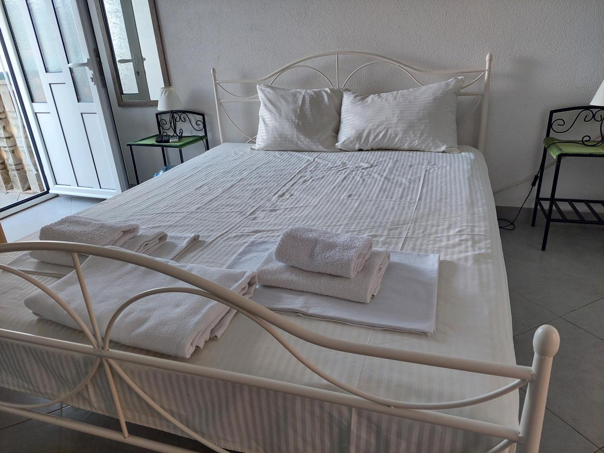 Kjara Apartments Tivat Exteriör bild