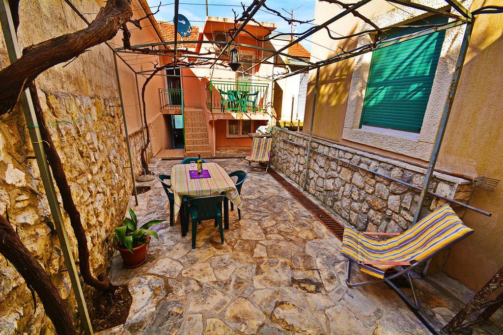 Kjara Apartments Tivat Exteriör bild
