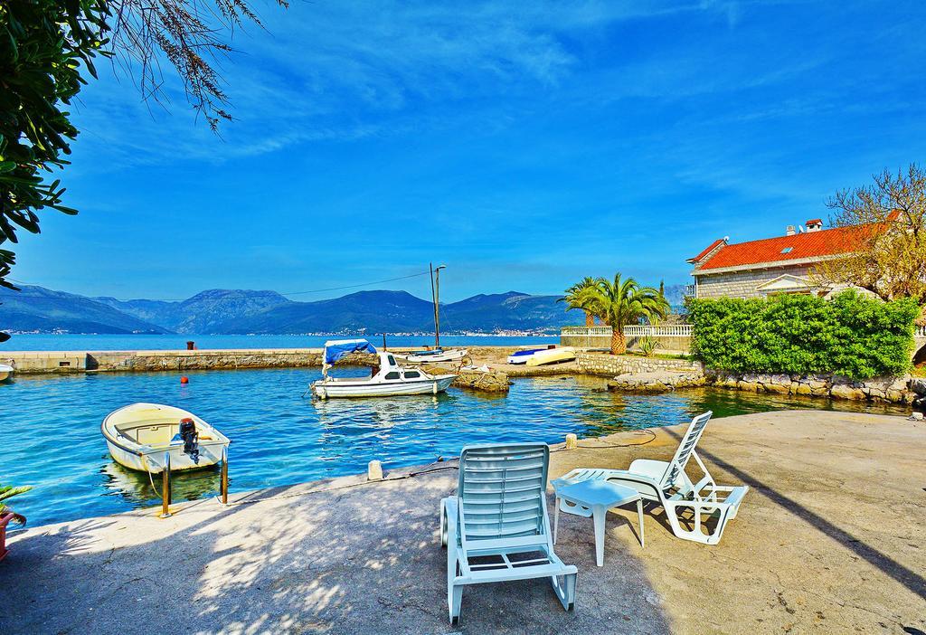 Kjara Apartments Tivat Exteriör bild