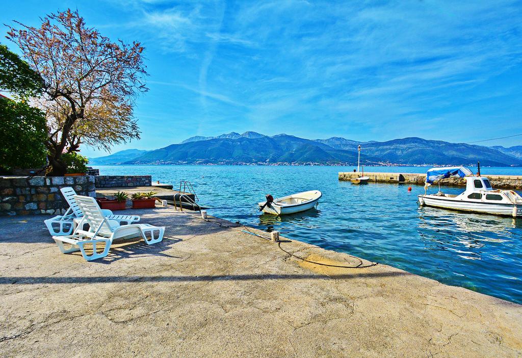 Kjara Apartments Tivat Exteriör bild