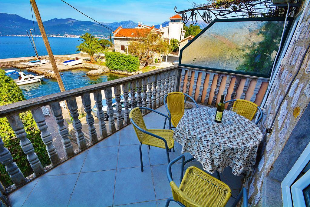 Kjara Apartments Tivat Exteriör bild