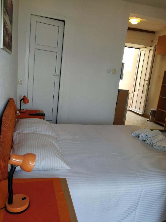 Kjara Apartments Tivat Exteriör bild