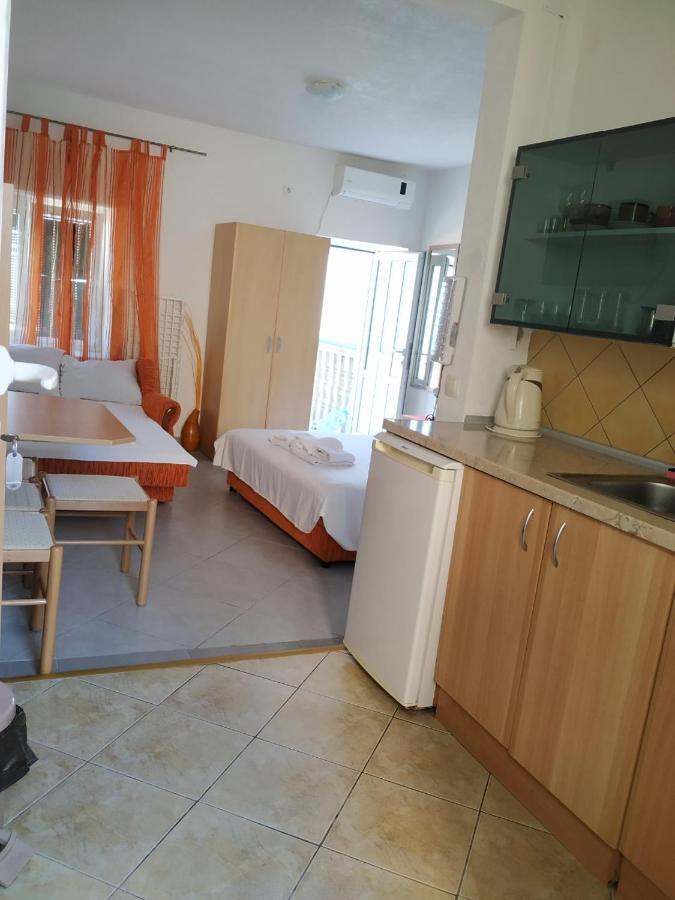 Kjara Apartments Tivat Exteriör bild